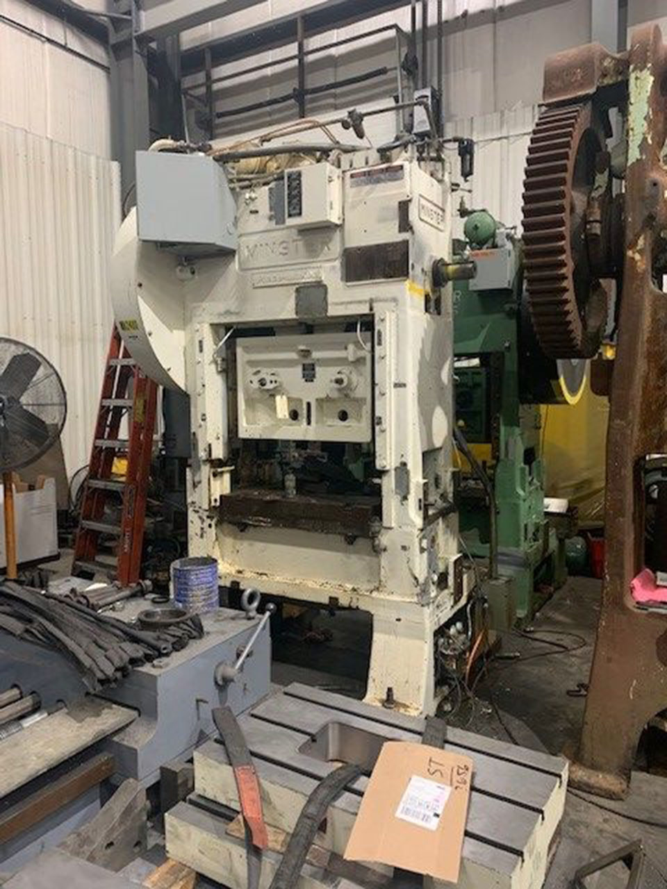 60 Ton Reconditioned Minster SSDC Piece Maker Press Stock 1252