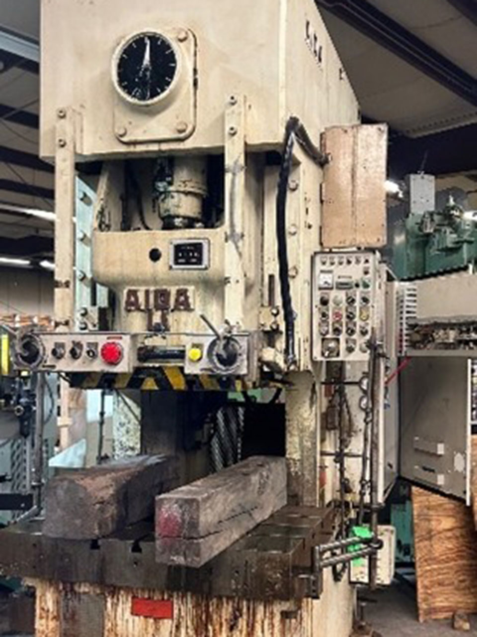 121 Ton Aida Single Point Gap Frame Press Stock 1552