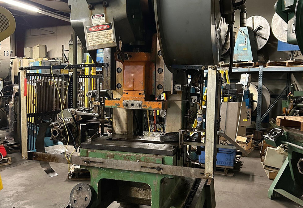 45 TON MINSTER HIGH SPEED FIXED BASE PRESS [STK# 1592]