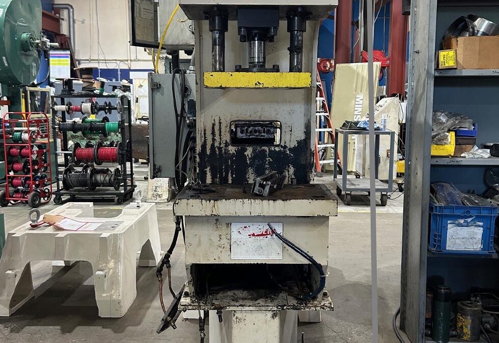 10 TON GREENERD HYDRAULIC PRESS [STK# 1506]